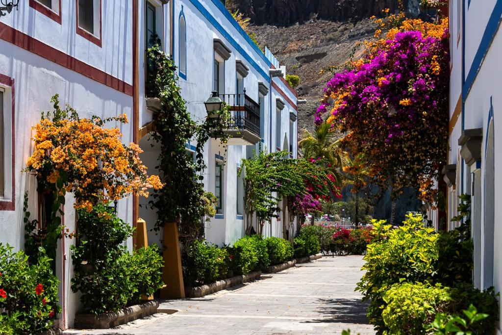 Edificio Playa Apartment Puerto De Mogan Exterior photo