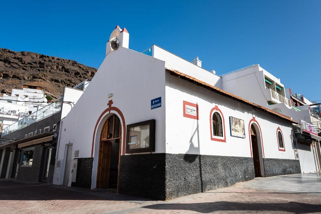 Edificio Playa Apartment Puerto De Mogan Exterior photo